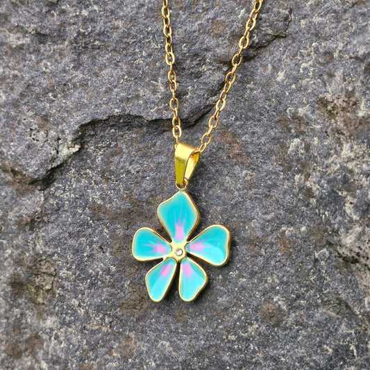 Gardenia Blue Necklace